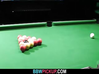 Pool coach bangs glam plumper from behind